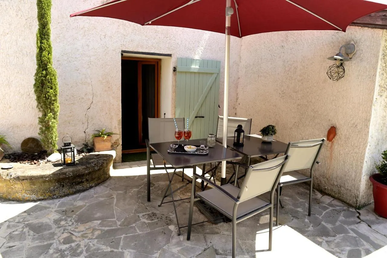 Appartement Le Charles IX à Roussillon