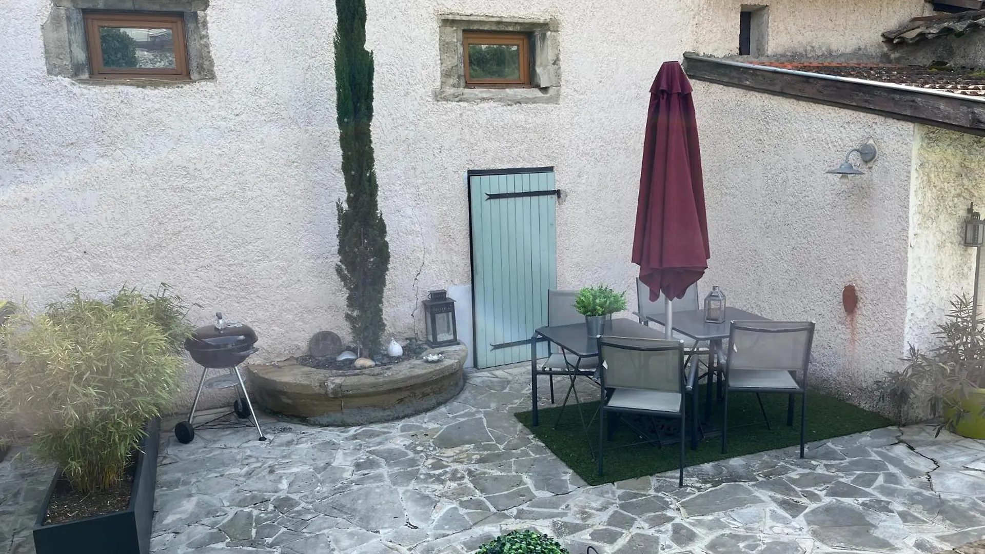 Appartement Le Charles IX à Roussillon